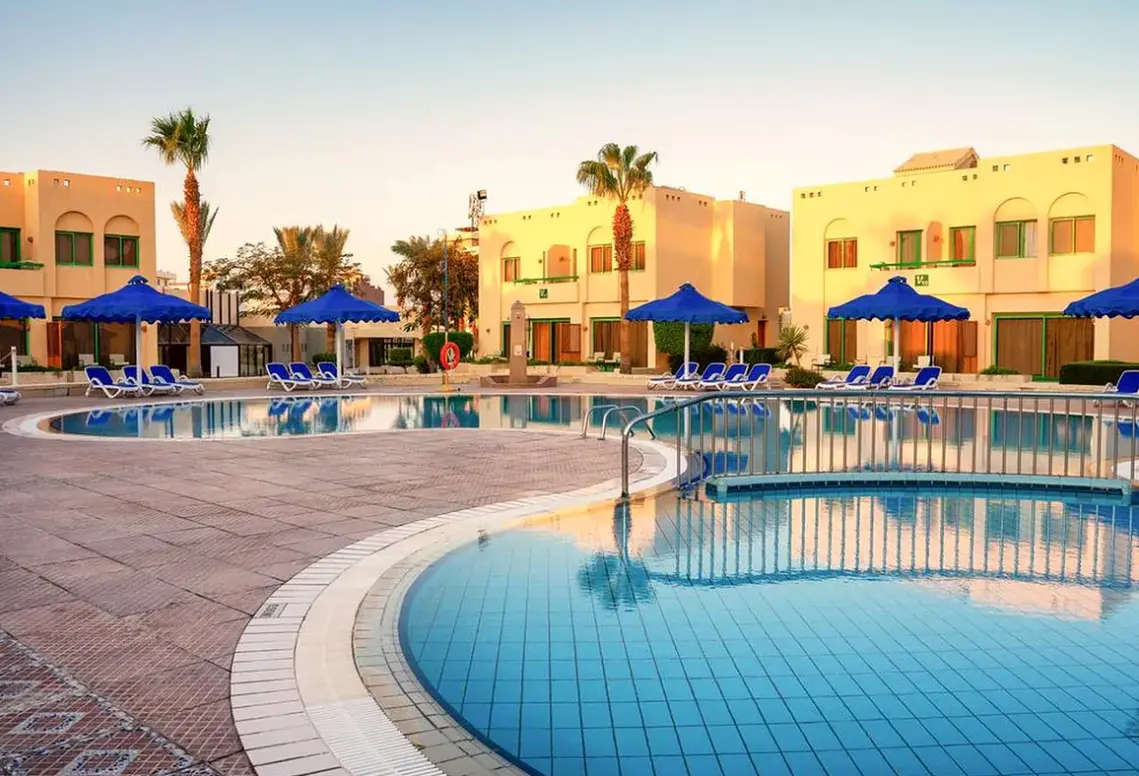 Basen w hotelu Swiss Inn Resort Hurghada