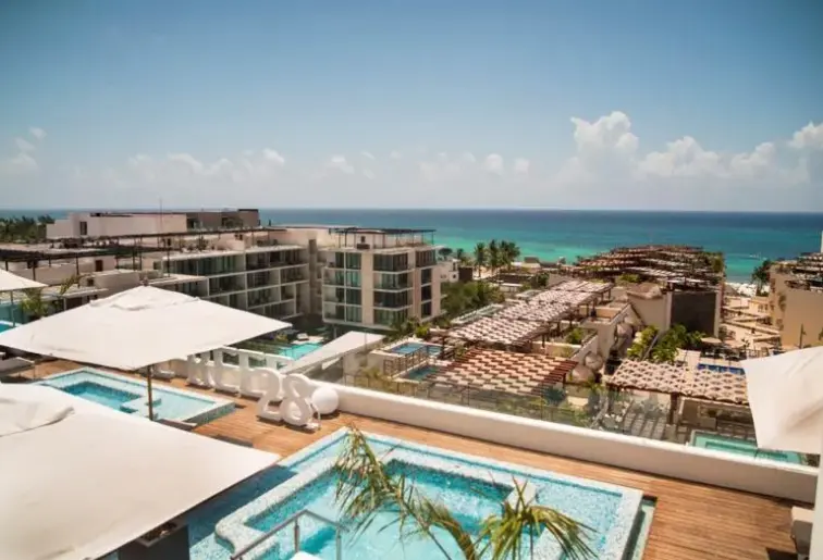 Basen w hotelu The Reef 28