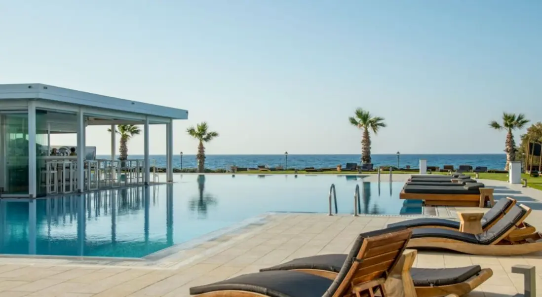 Basen w hotelu TUI Blue Insula Alba