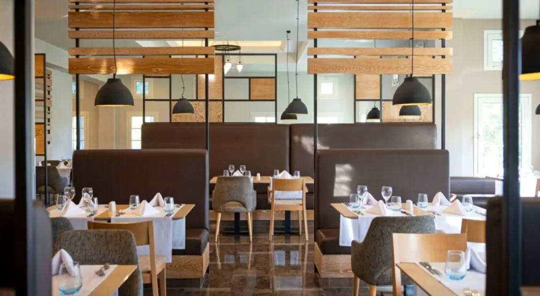 Restauracja i jedzenie w hotelu TUI Blue Sarigerme Park