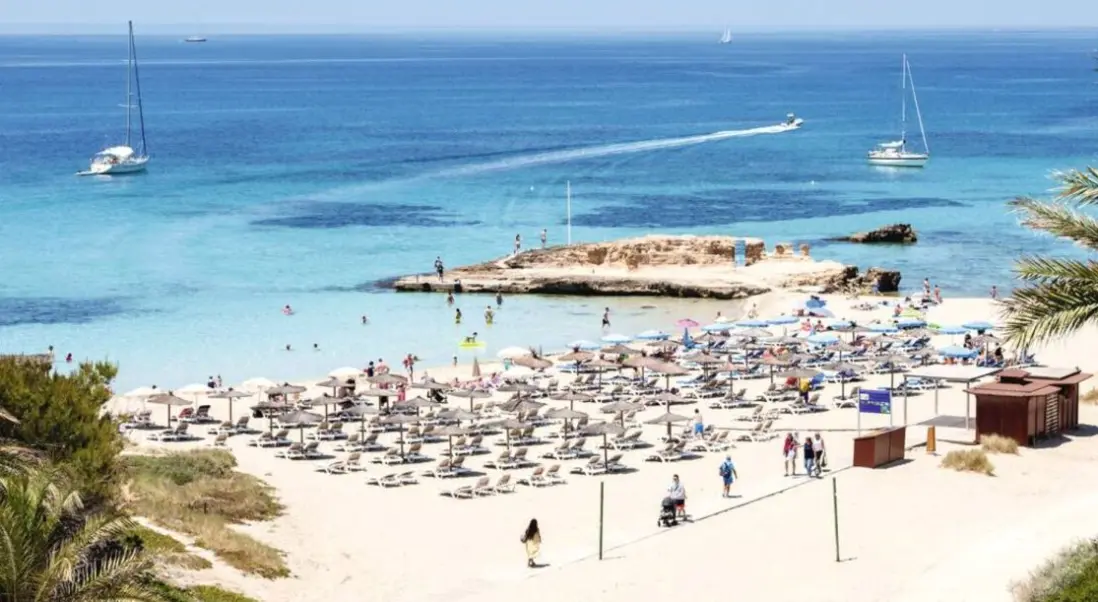 Plaża przy hotelu TUI Blue Tarida Beach