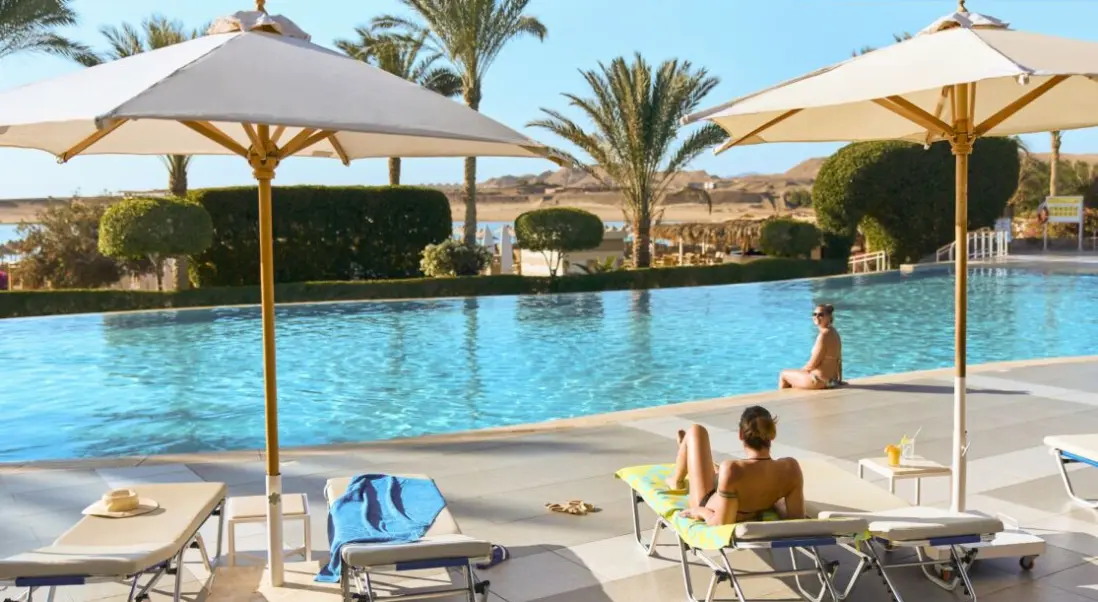 Basen w hotelu Tui Magic Life Kalawy