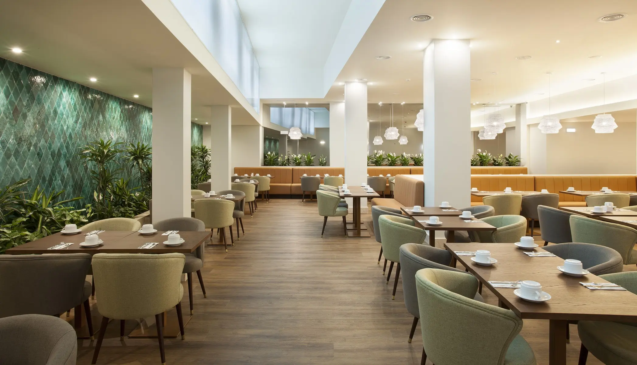 Restauracja i jedzenie w hotelu Turim Santa Maria