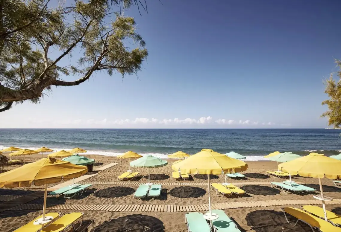 Plaża przy hotelu Tylissos Beach