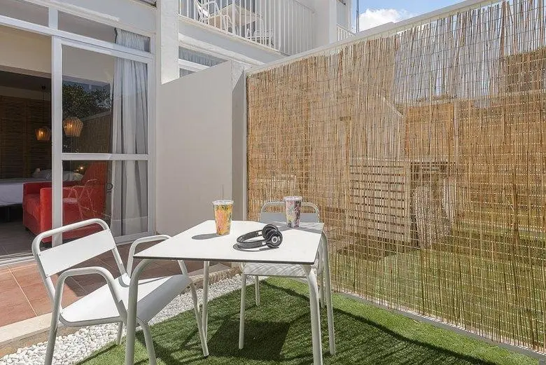 Vibra Cala Tarida — VIBRA CALA TARIDA