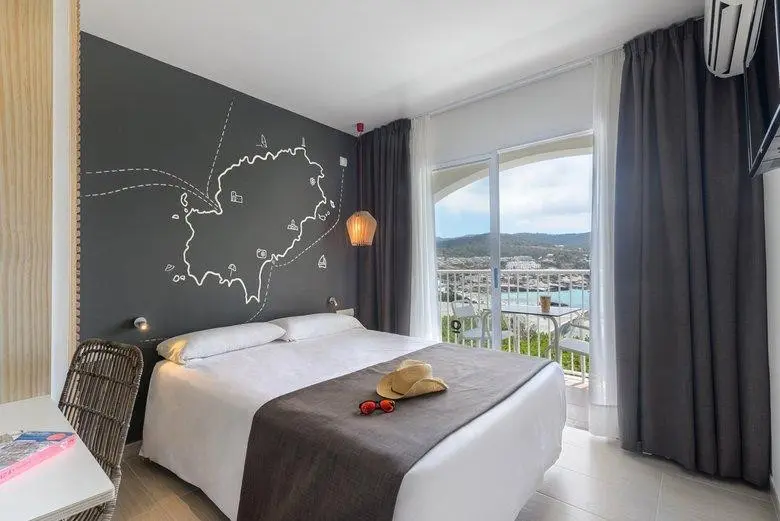 Vibra Cala Tarida — VIBRA CALA TARIDA