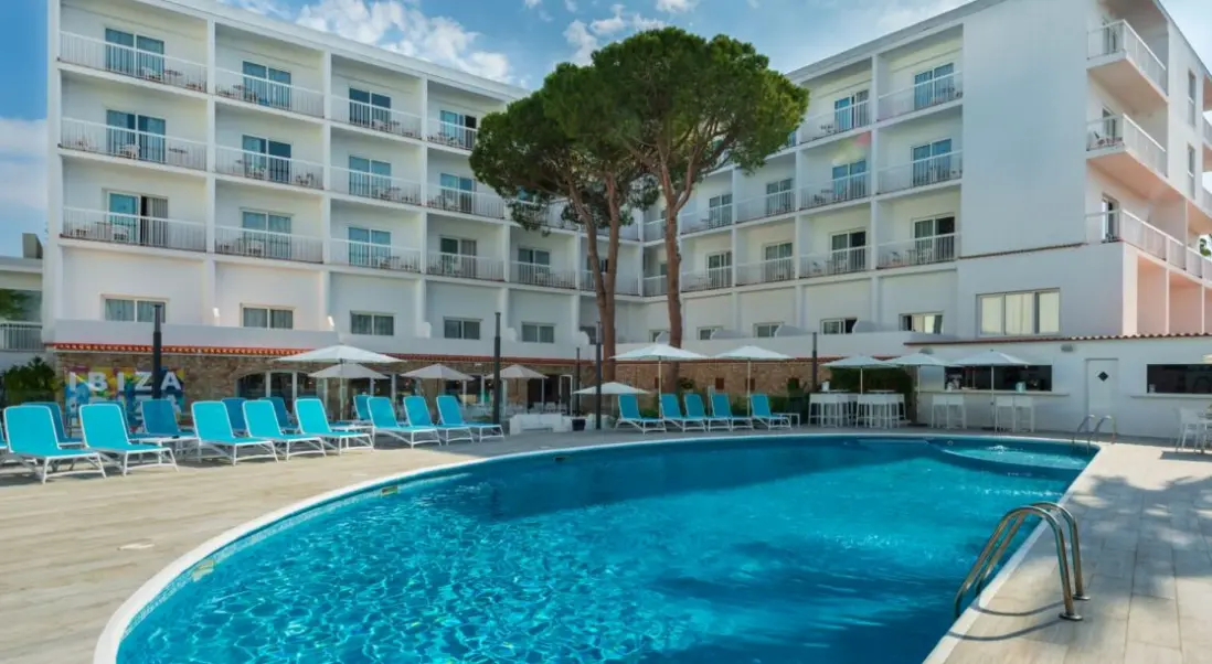 Basen w hotelu Vibra Marco Polo I