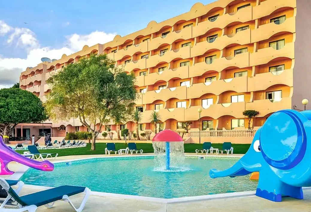 Basen w hotelu Vila Galé Atlantico
