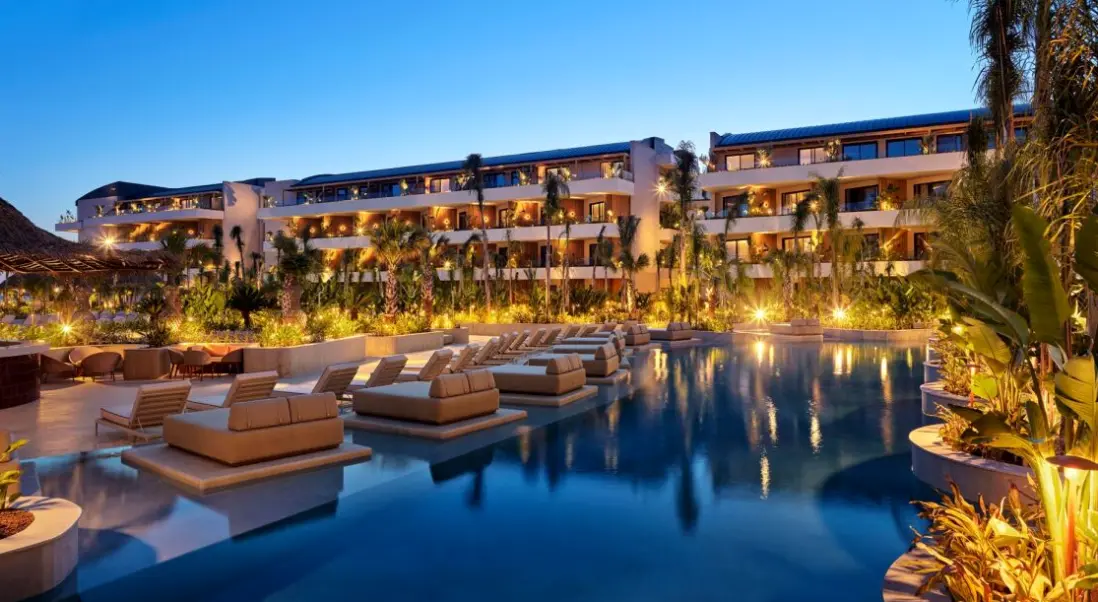 Basen w hotelu XO Cape Arnna Fethiye