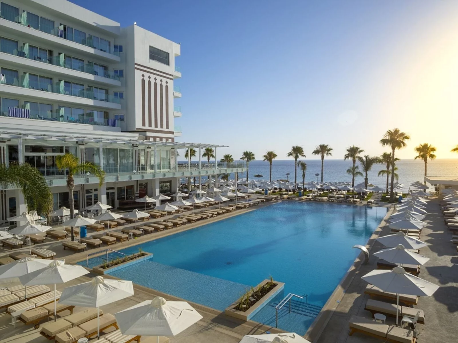 Hotel Costantinos The Great