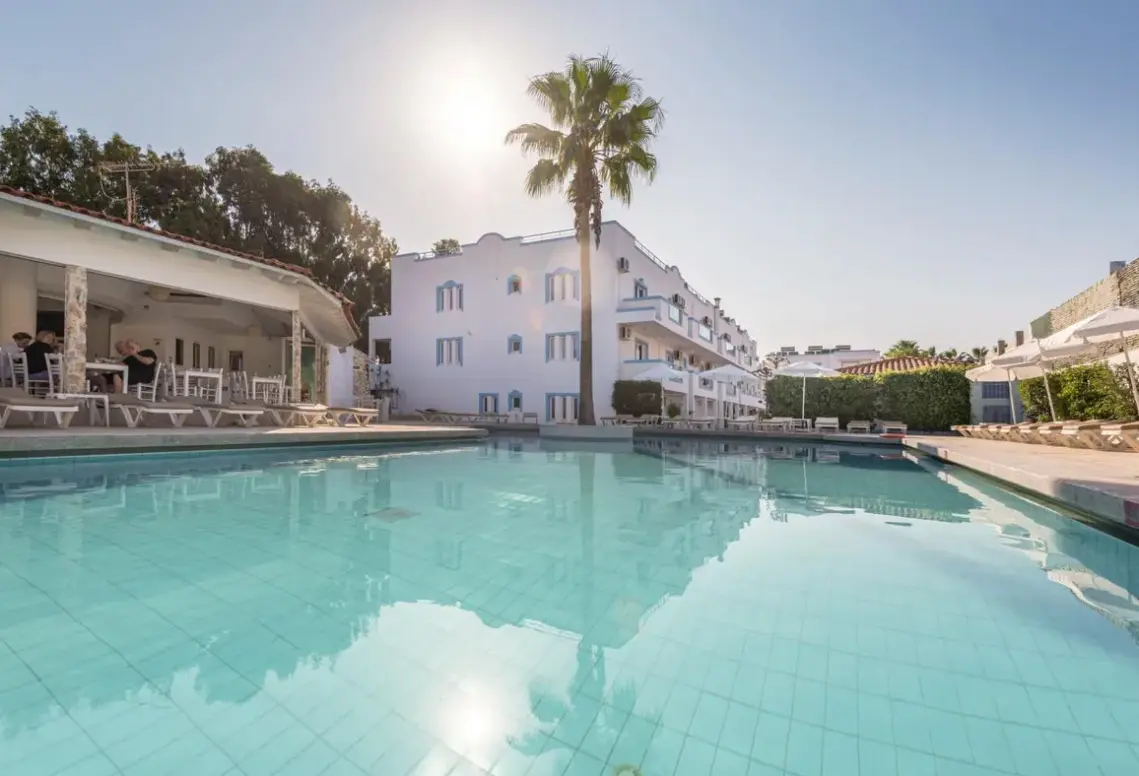 Basen w hotelu Aegean Blu
