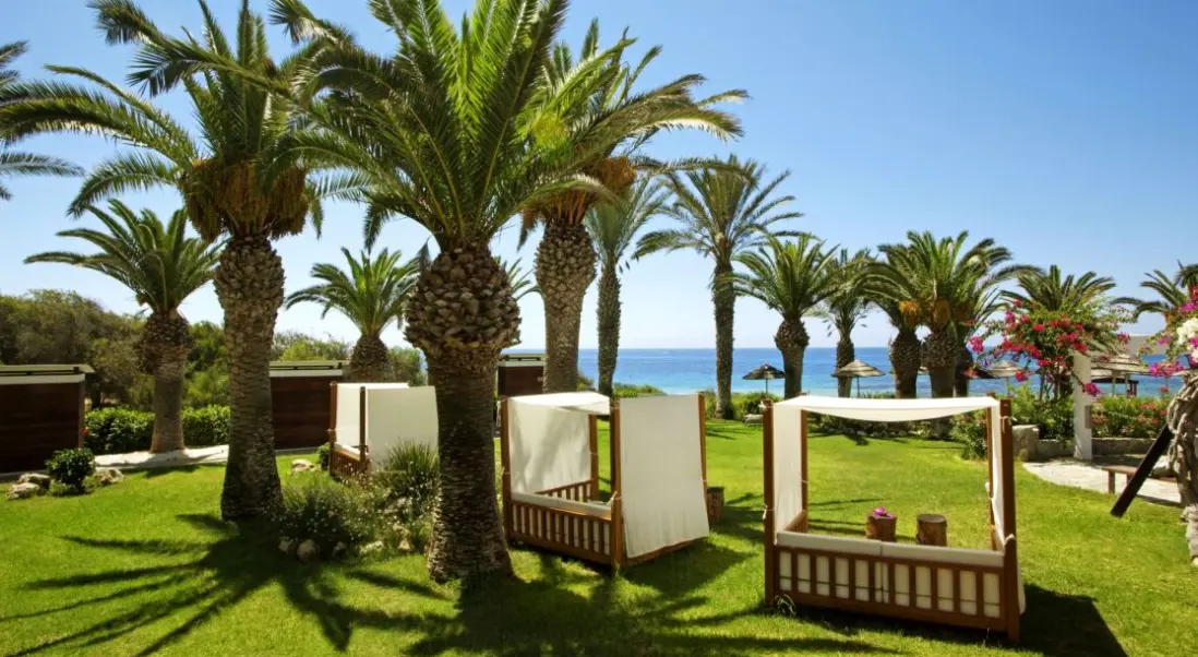 Plaża przy hotelu Alion Beach