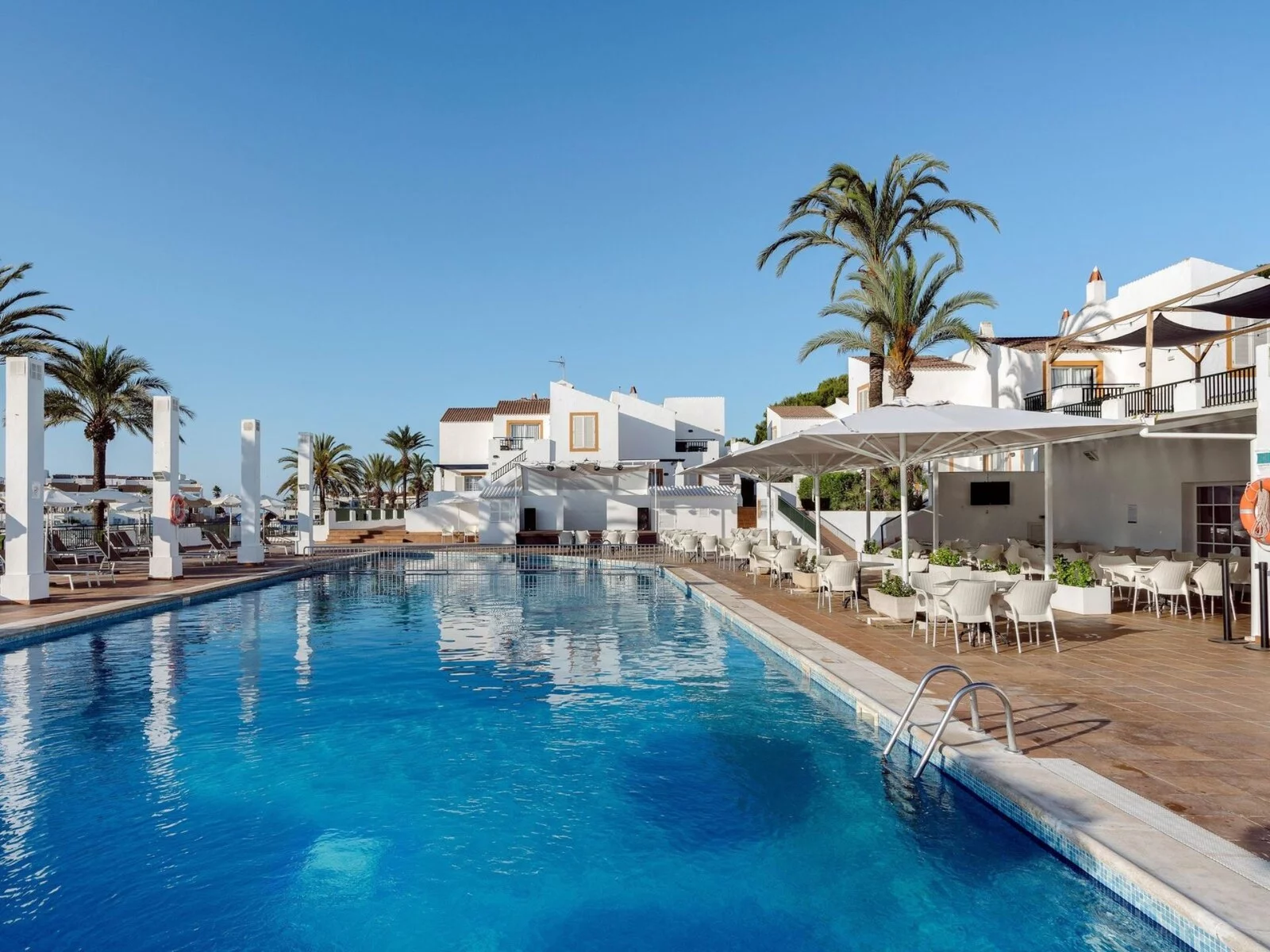 Hotel AluaSun Lago Park w Hiszpania (Minorka) - oferta last minute