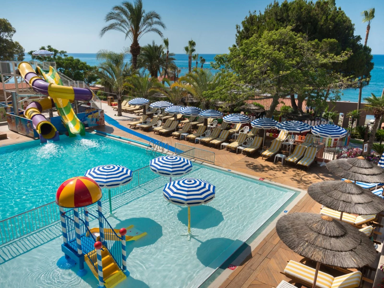 Hotel Amathus Beach