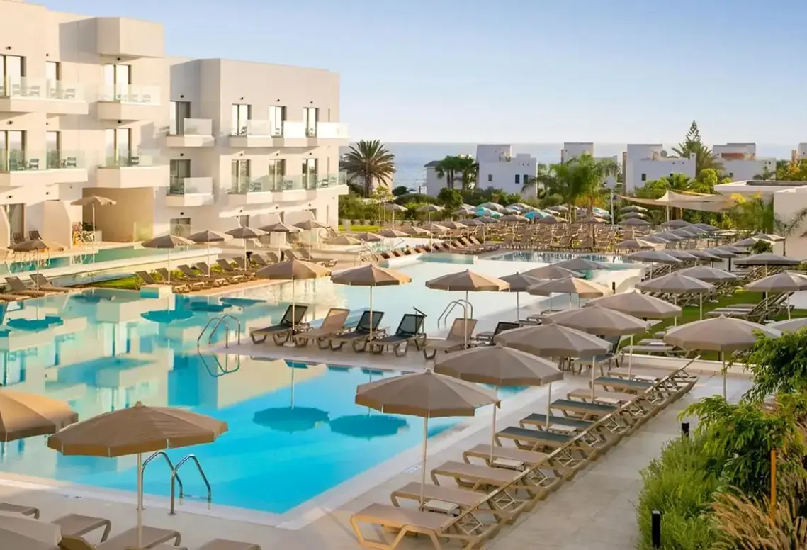 Basen w hotelu Atlantica Aqua Blue