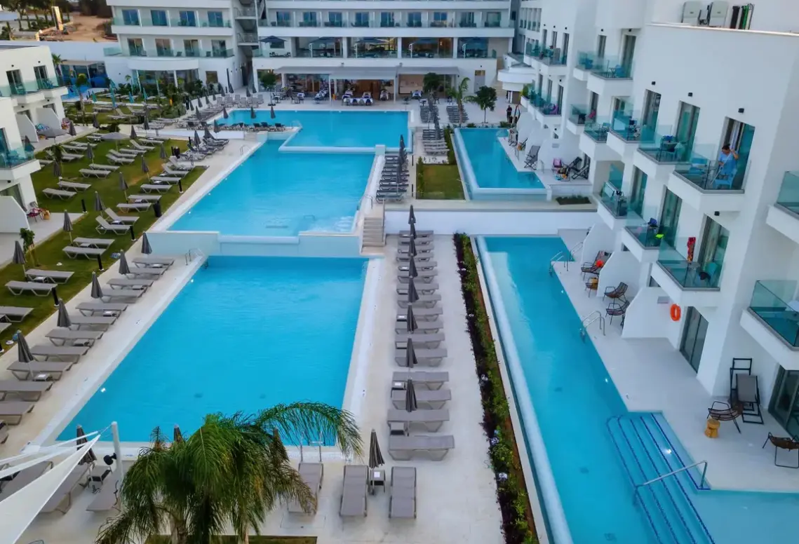 Basen w hotelu Atlantica Aqua Blue