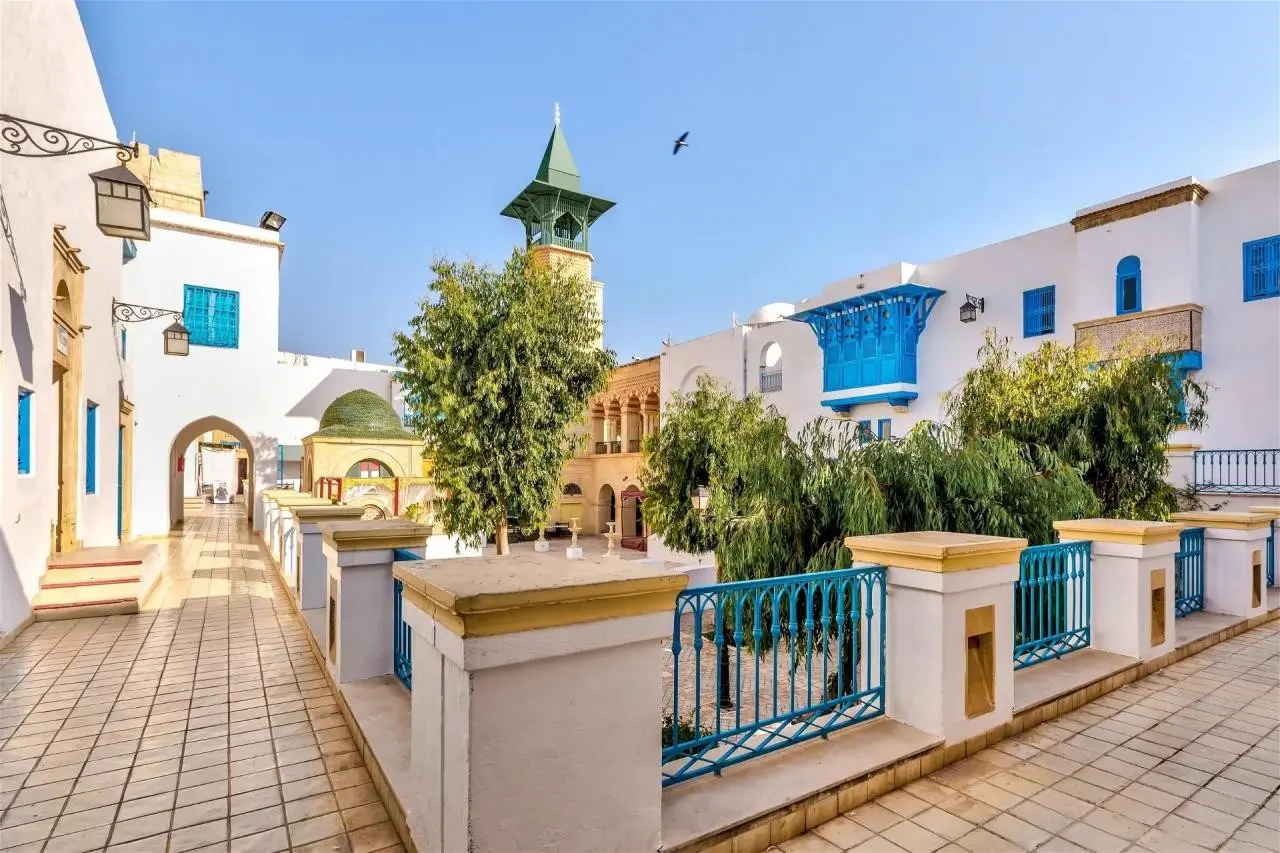 Diar Lemdina — DIAR LEMDINA