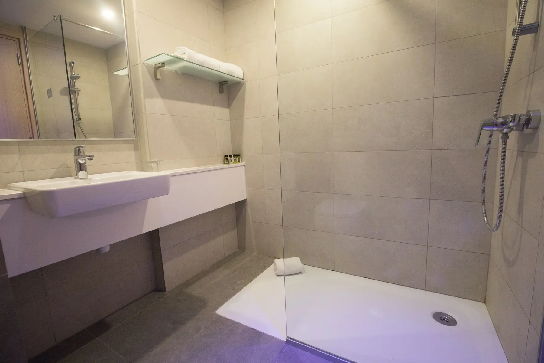 Evalena Beach Hotel — EVALENA BEACH