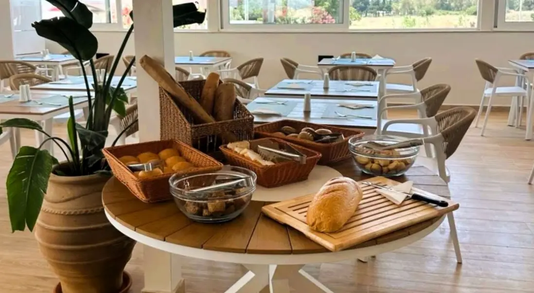 Restauracja i jedzenie w hotelu Evita Natura