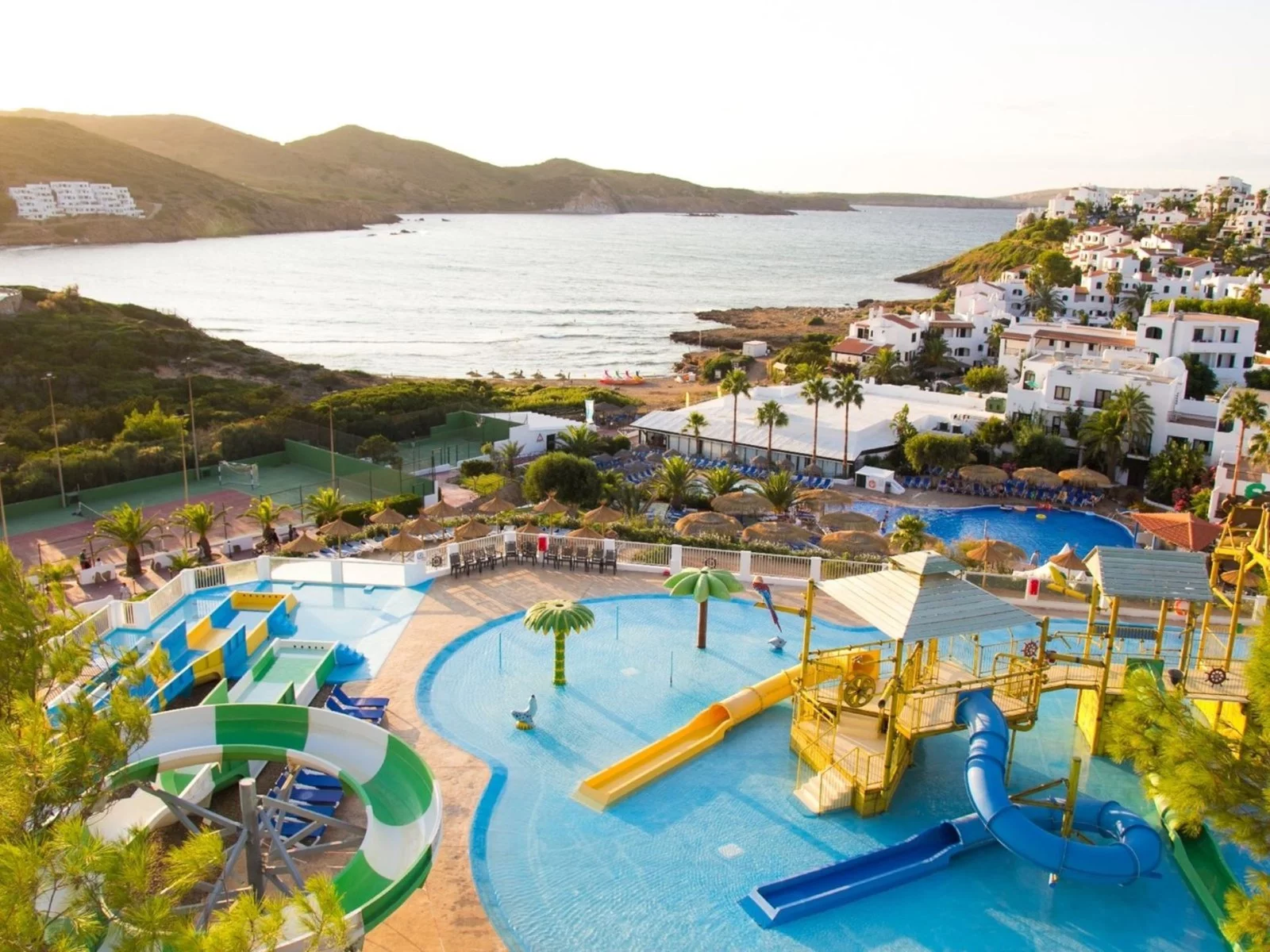 Hotel Fergus Club Carema Splash