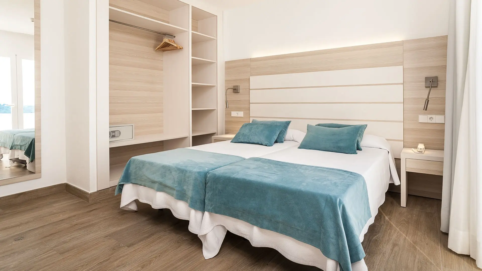 Globales Mediterrani — GLOBALES MEDITERRANI