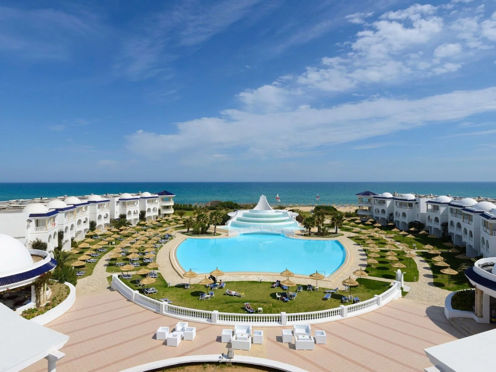 Hotel Golden Tulip Taj Sultan Resort