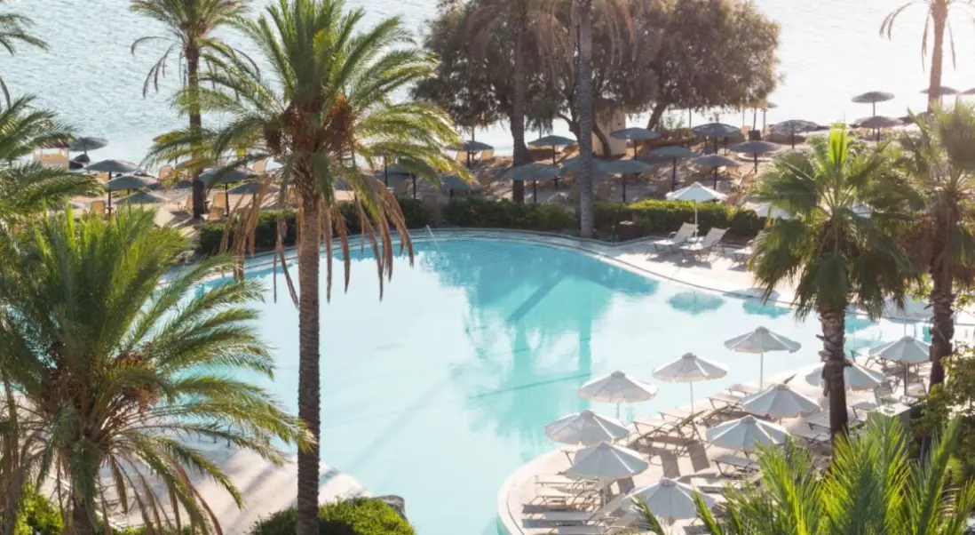 Basen w hotelu Grecotel Luxme Kos