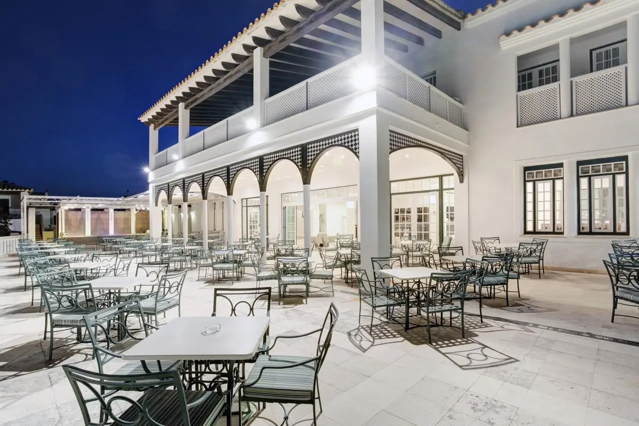 Restauracja i jedzenie w hotelu Grupotel Club Menorca