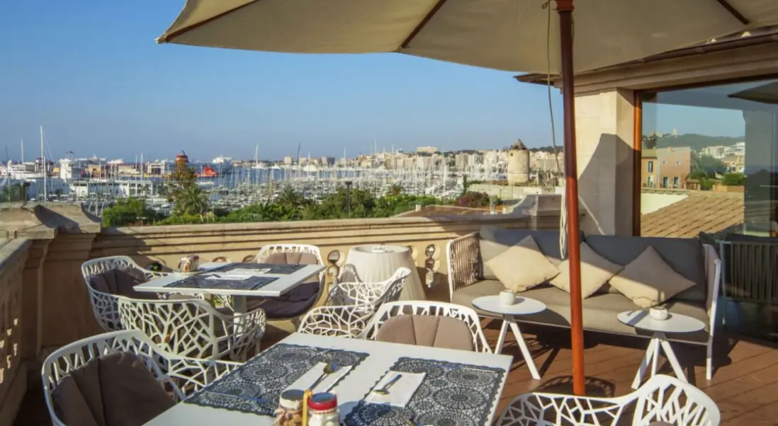 Restauracja i jedzenie w hotelu Hostal Cuba Hotel