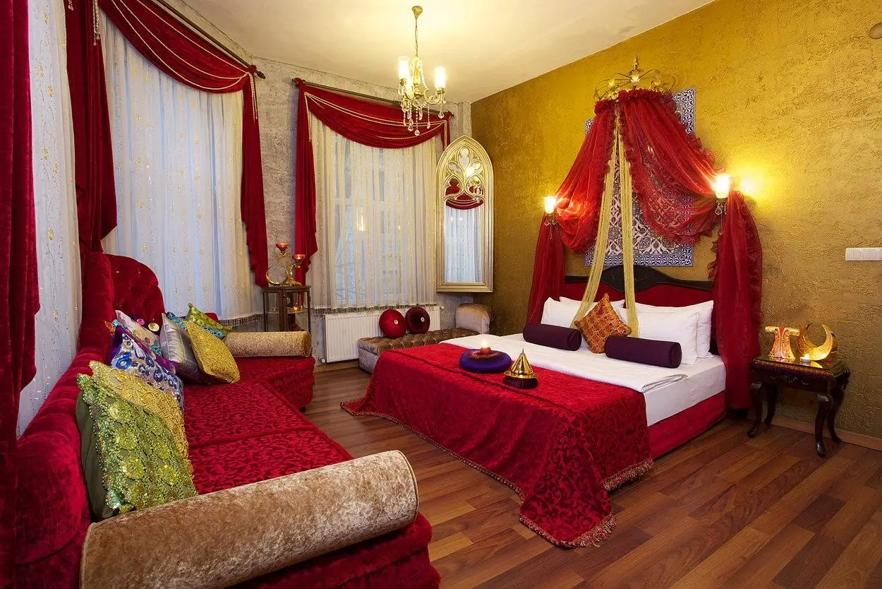 Ipek Palas — IPEK PALAS