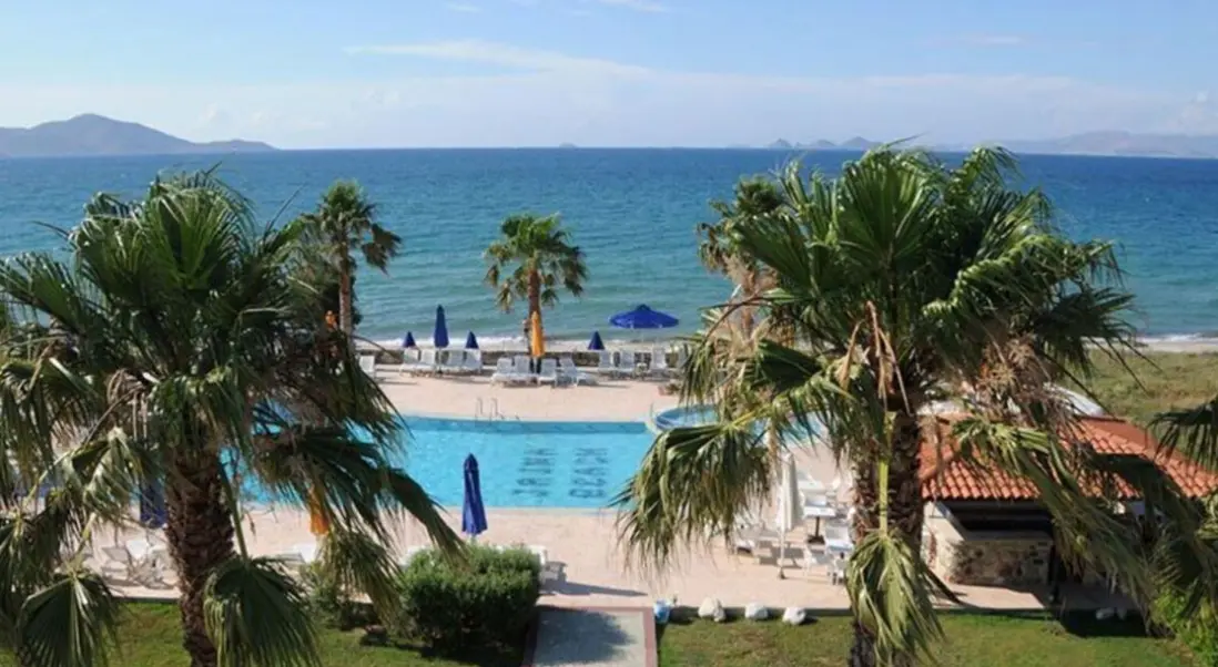 Basen w hotelu Irina Beach