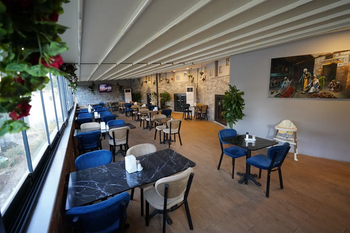Restauracja i jedzenie w hotelu Istanbul Holiday