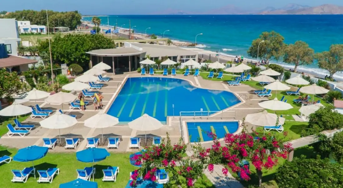 Basen w hotelu Kos Palace