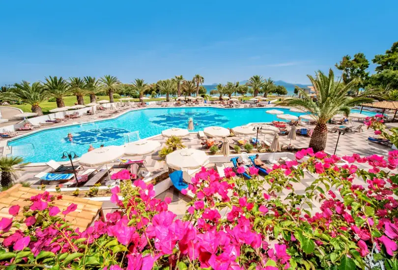 Basen w hotelu Lagas Aegean Village