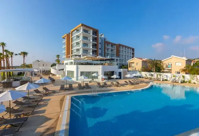 Atrakcje dla dzieci w hotelu Leonardo Crystal Cove Hotel & Spa by the Sea