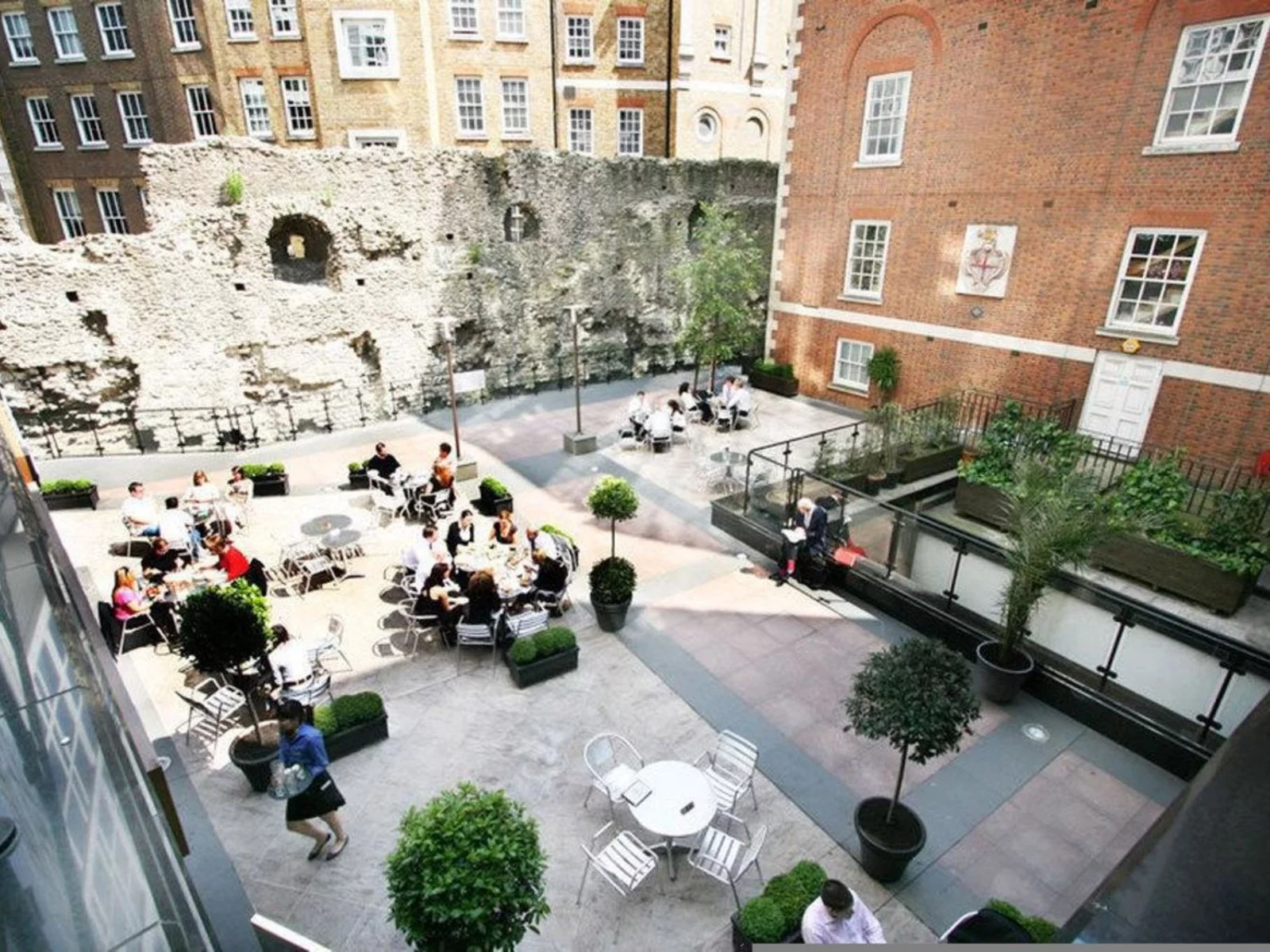 Hotel Leonardo Royal Hotel London City