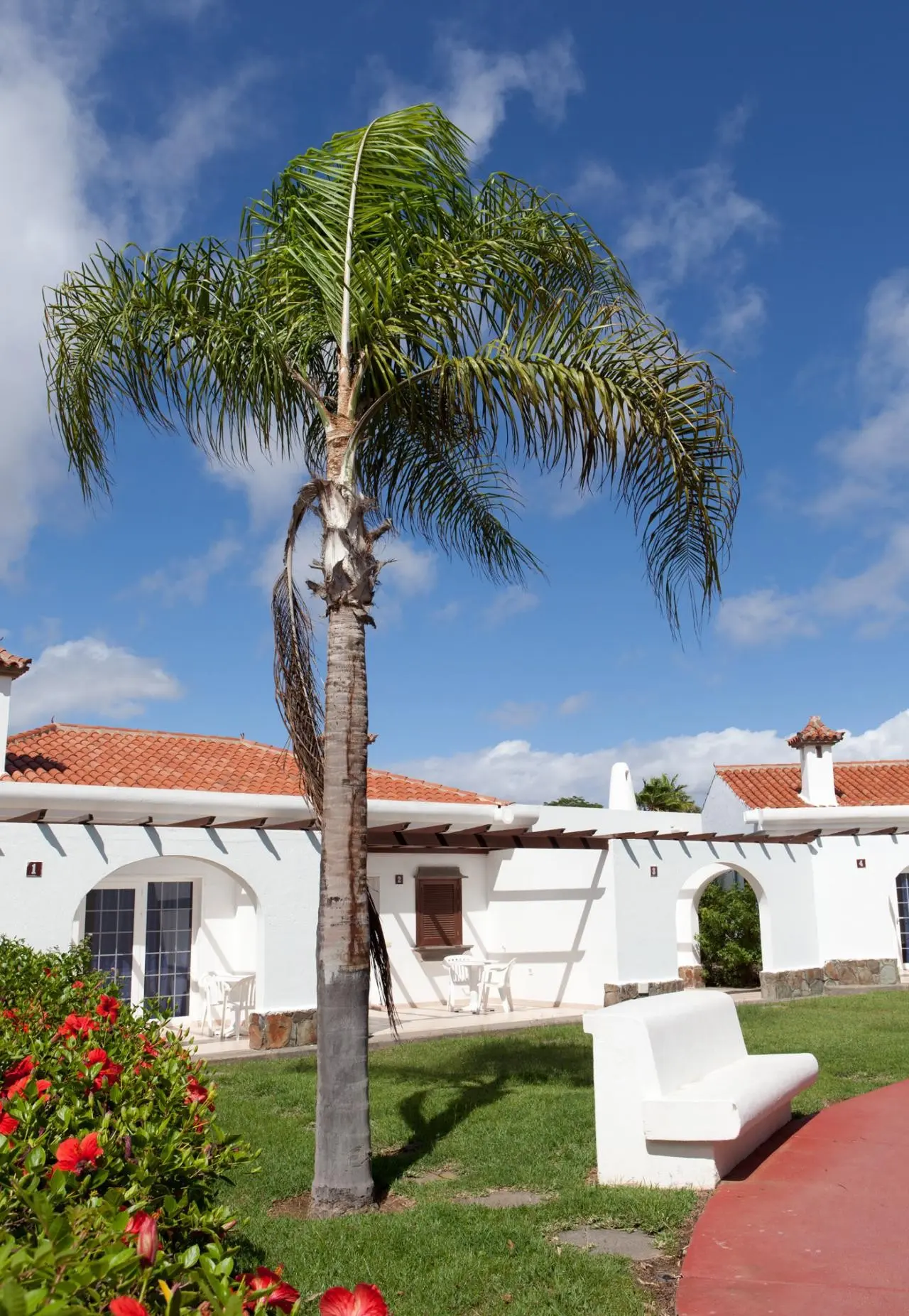 LIVVO Dunagolf Suites — LIVVO DUNAGOLF SUITES