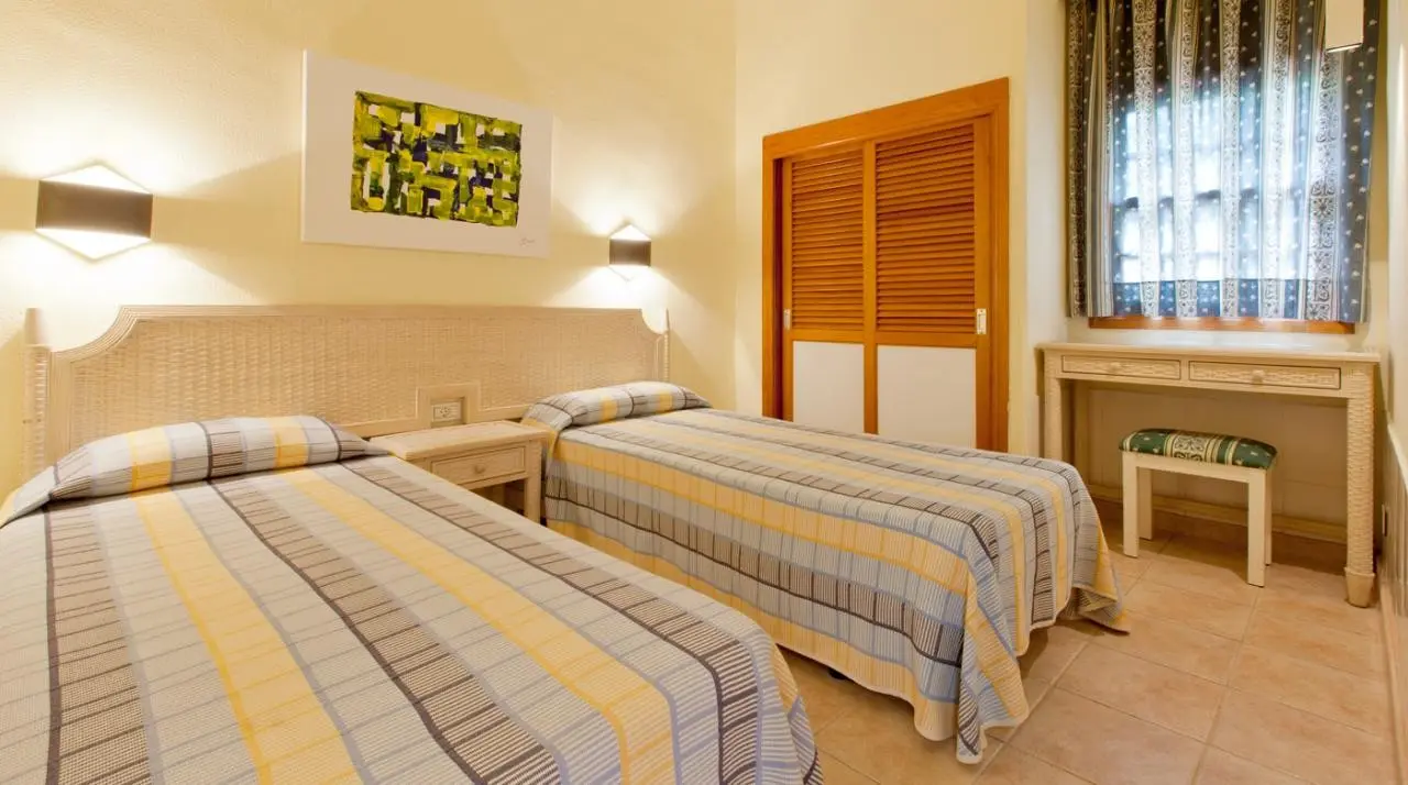 LIVVO Dunagolf Suites — LIVVO DUNAGOLF SUITES