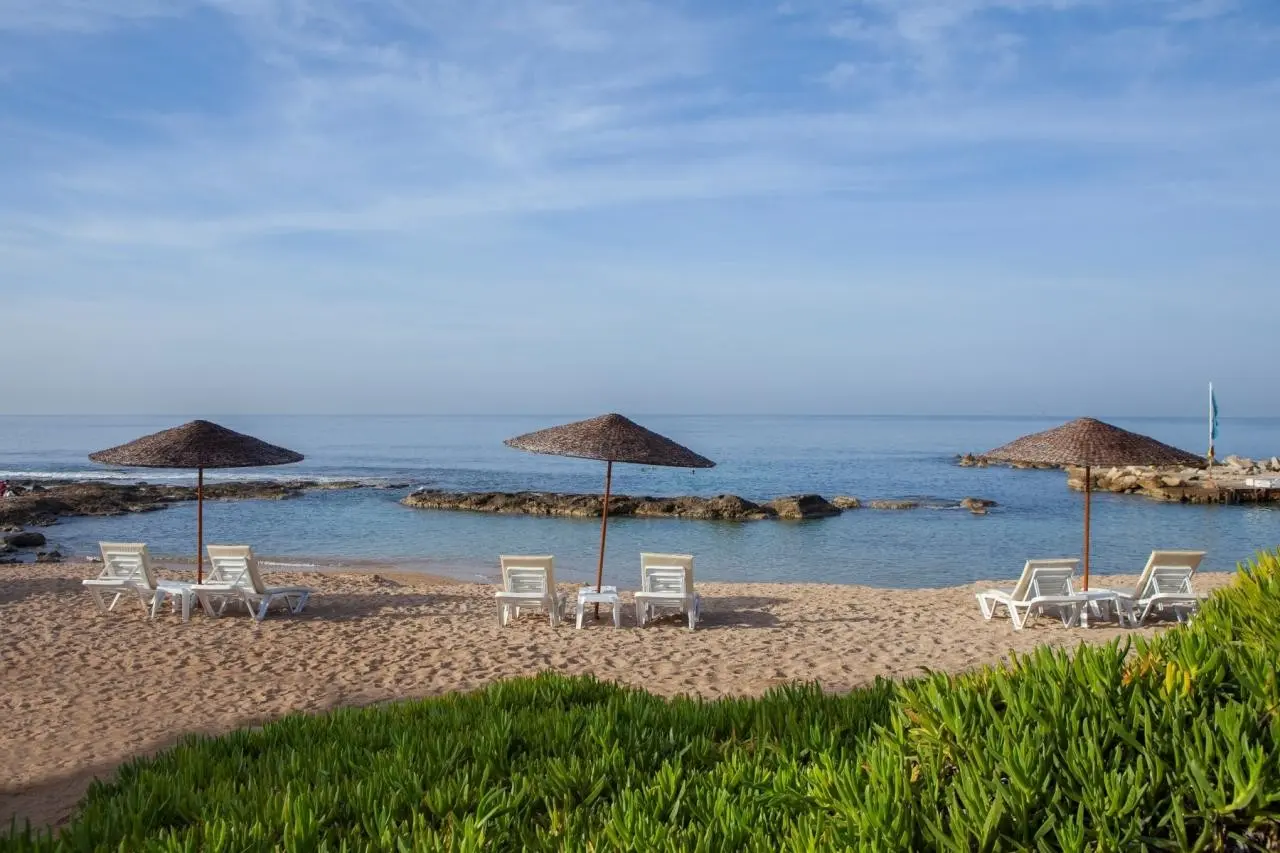 Louis Imperial Beach — LOUIS IMPERIAL BEACH HOTEL