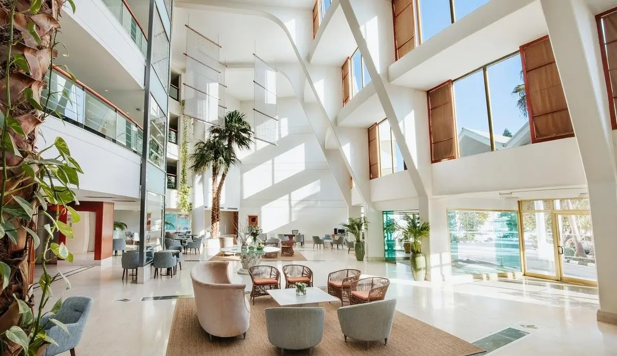 Louis Imperial Beach — LOUIS IMPERIAL BEACH HOTEL