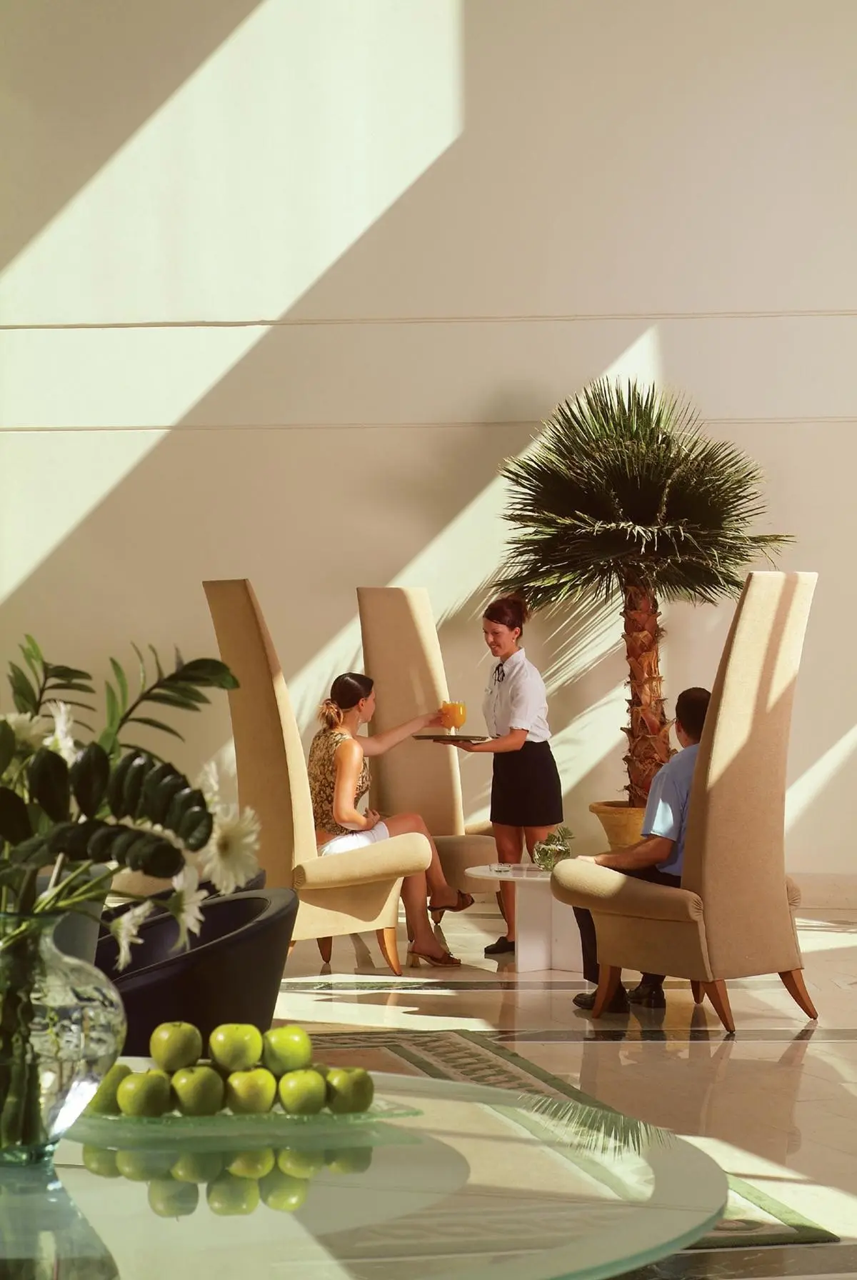 Louis Imperial Beach — LOUIS IMPERIAL BEACH HOTEL