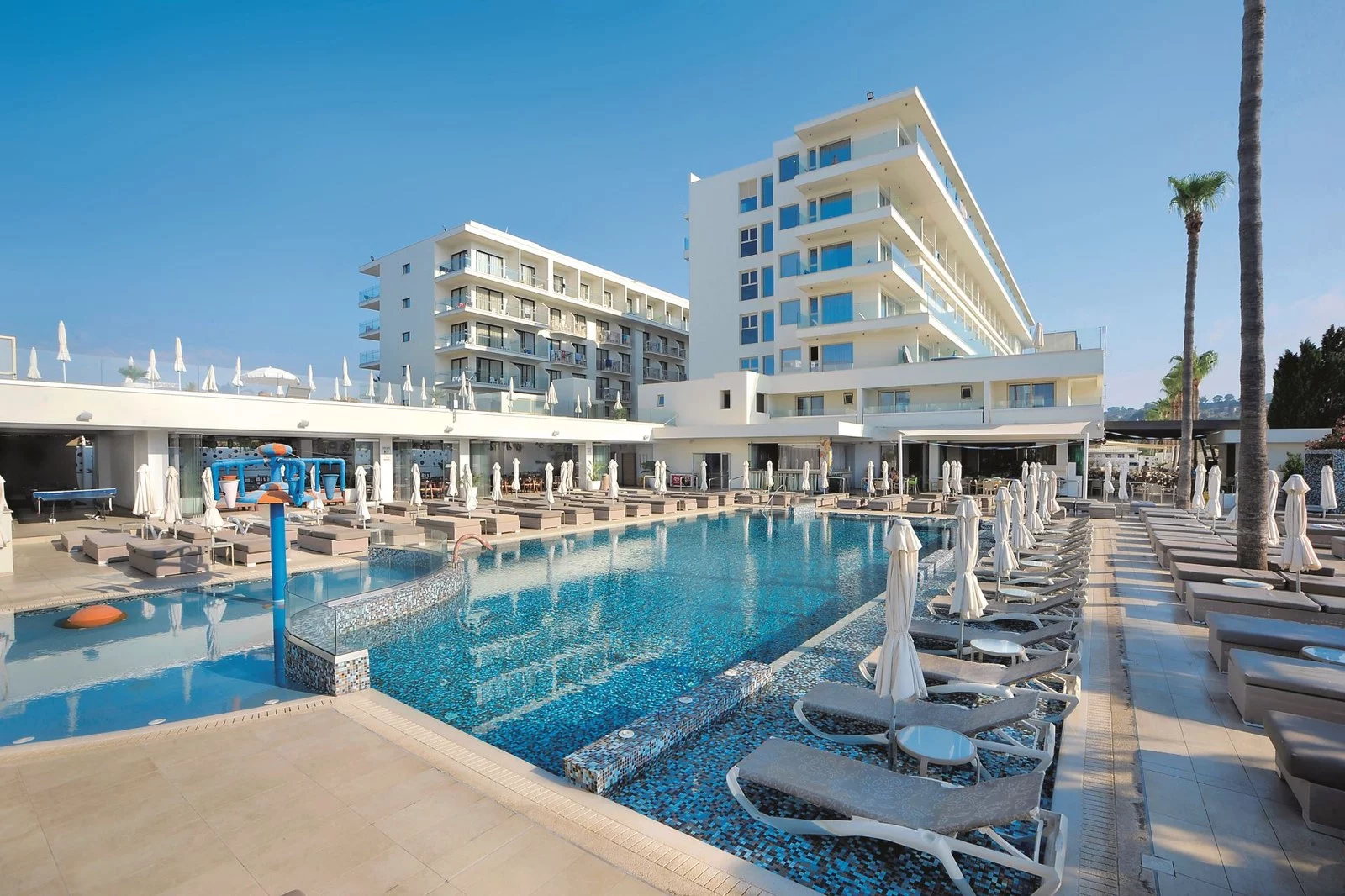Hotel Nelia Beach w Cypr (Larnaka) - oferta last minute