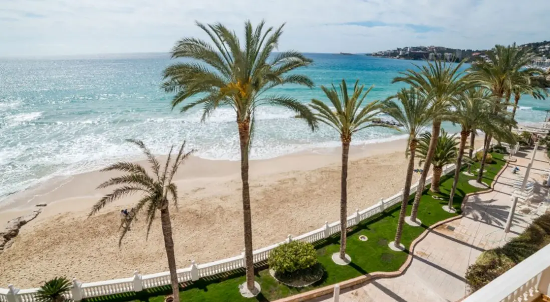 Plaża przy hotelu Nixe Palace