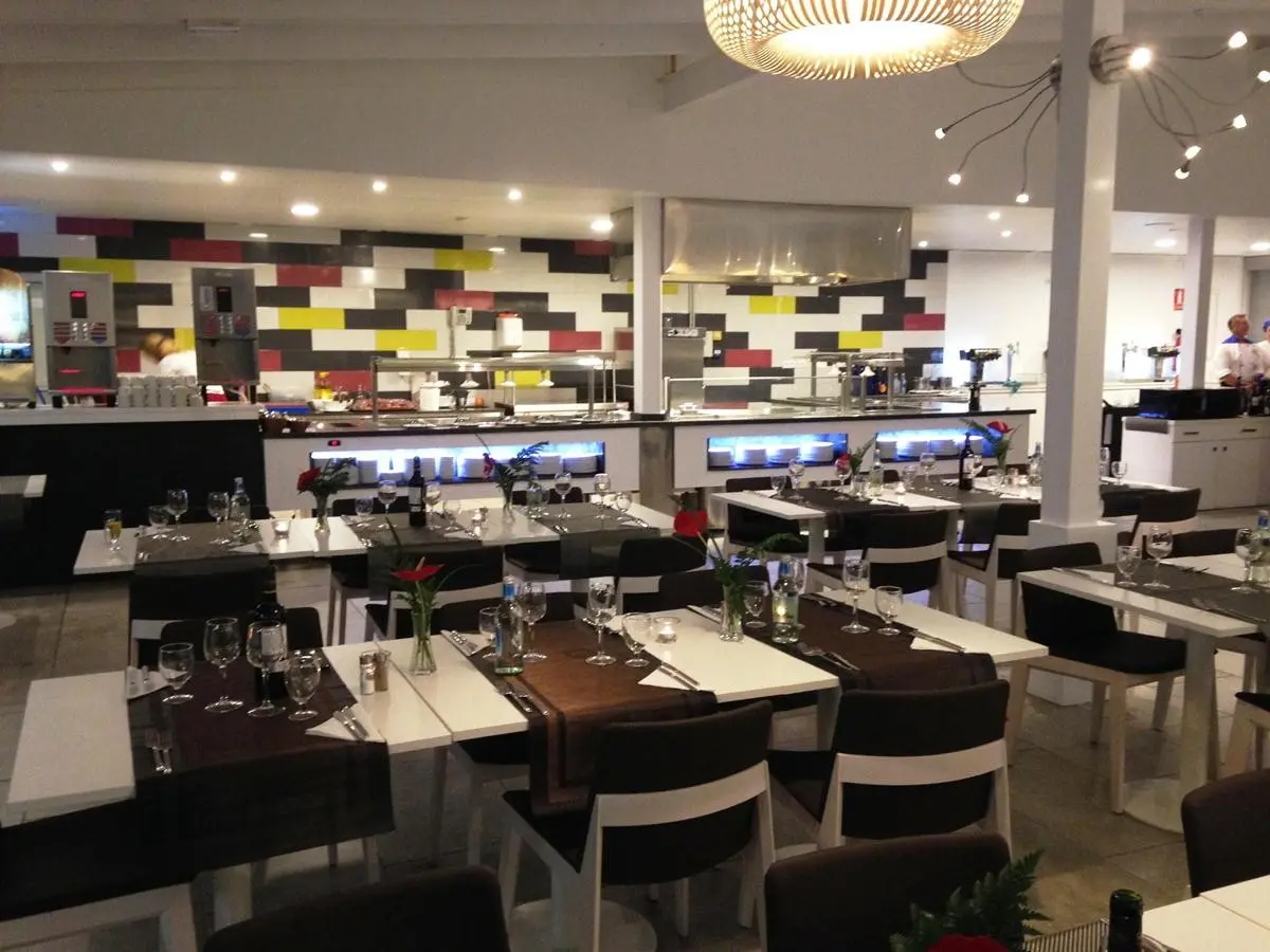 Restauracja i jedzenie w hotelu Palace Bonanza Playa