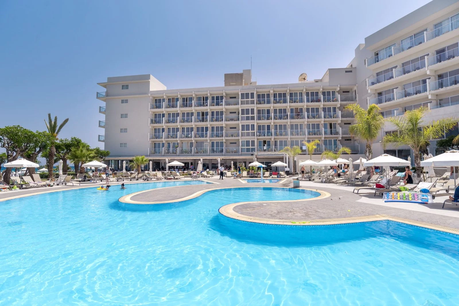 Hotel Pernera Beach