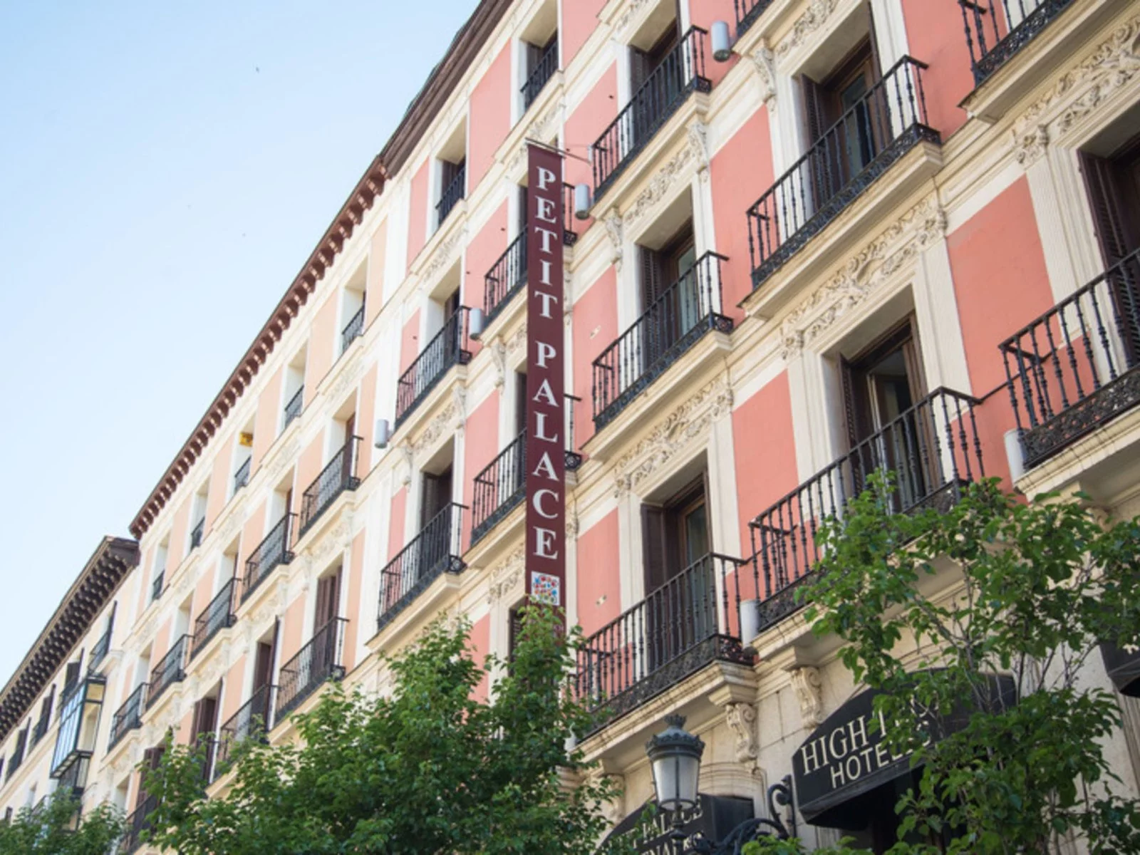 Hotel Petit Palace Opera