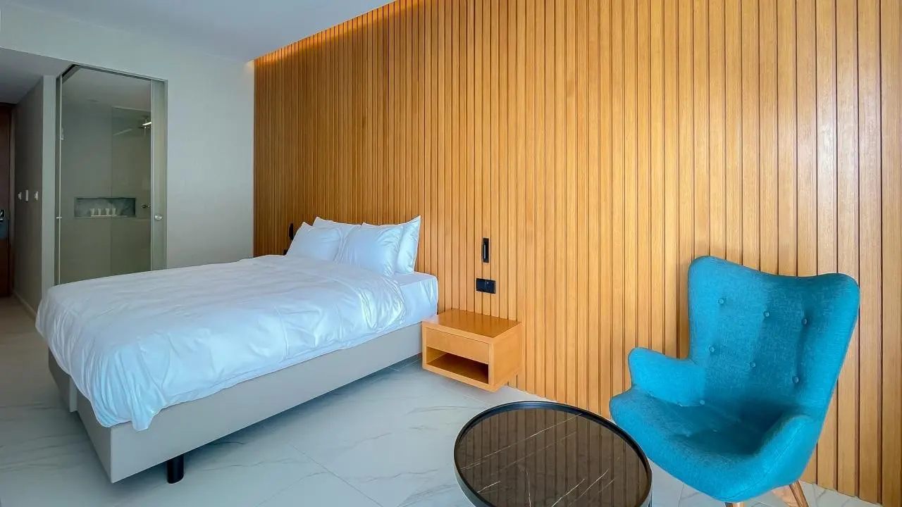 Radisson Beach Resort Larnaka — RADISSON BEACH RESORT