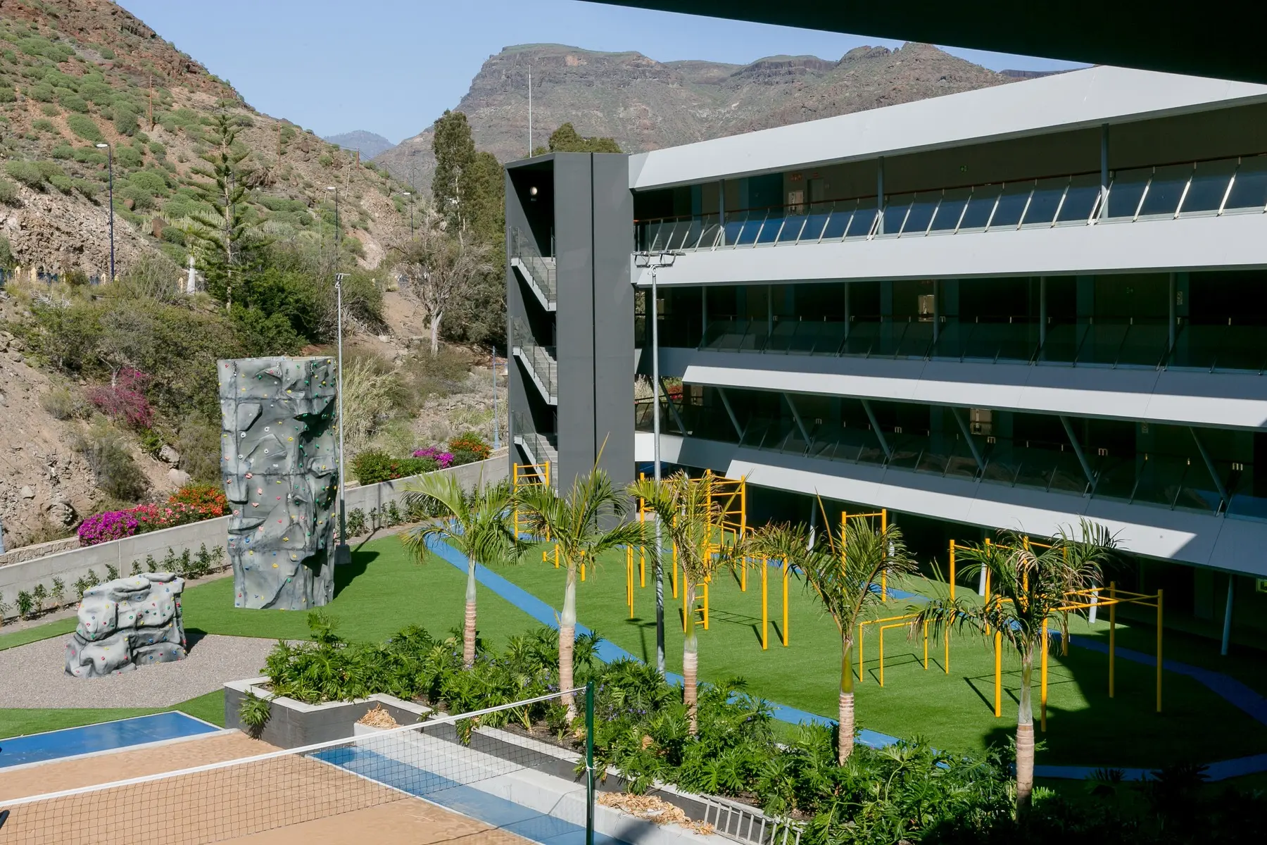 Radisson Blu Resort and Spa Gran Canaria Mogan — RADISSON BLU RESORT & SPA GRAN CANARIA MOGAN