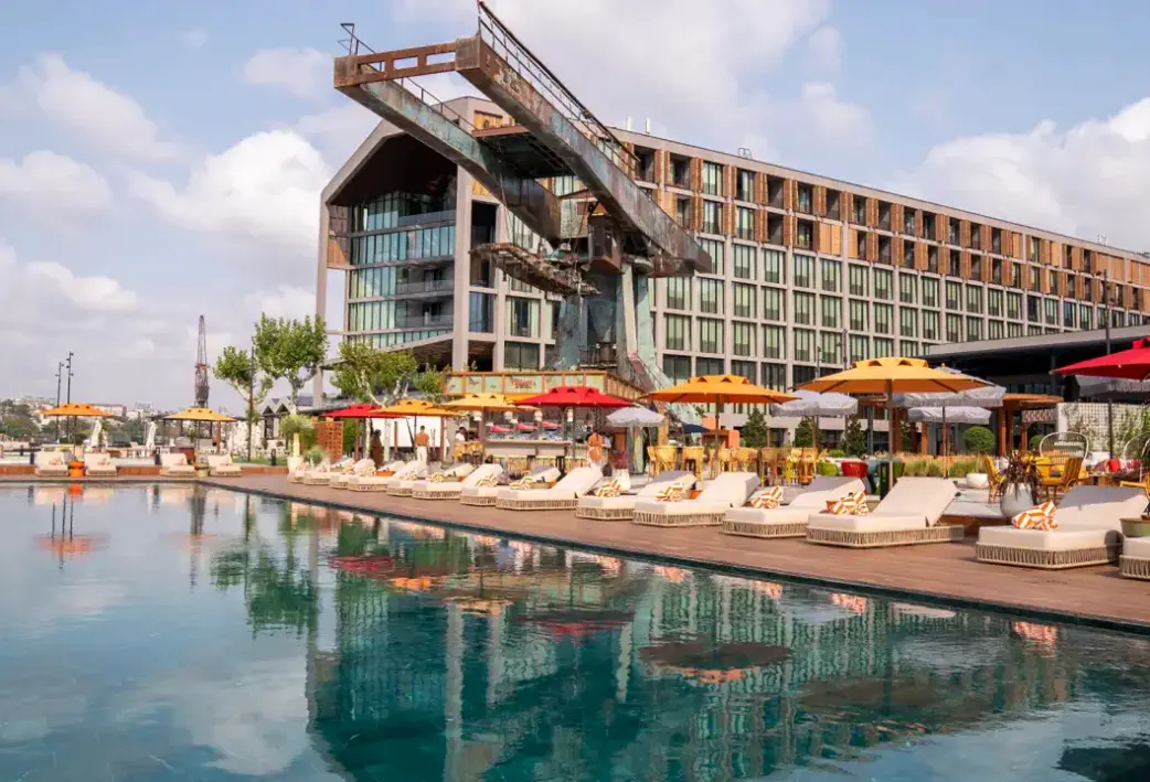 Basen w hotelu Rixos Tersane Istanbul