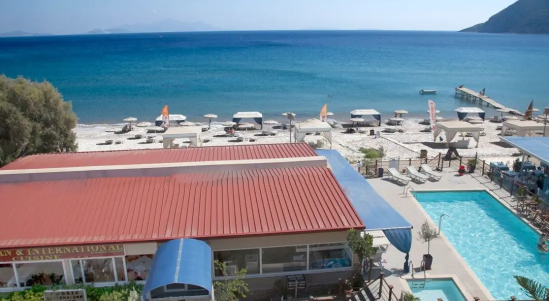 Basen w hotelu Sacalis Inn Beach